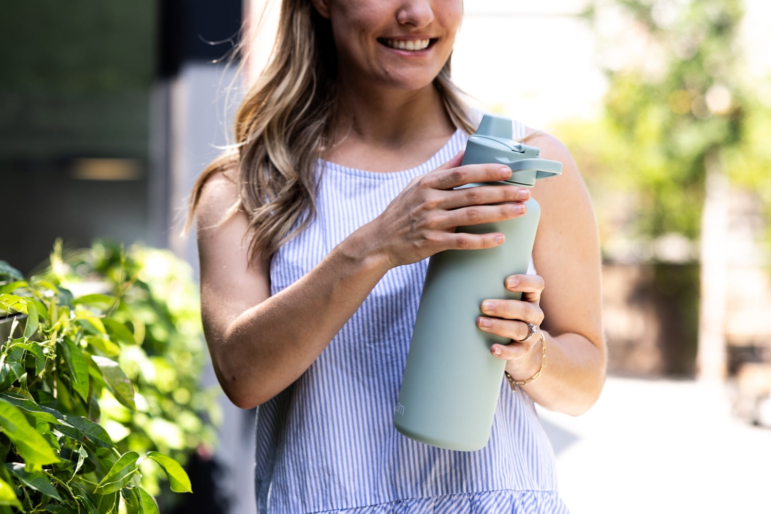 Simple Modern 48 fl oz Reusable Tritan Summit Water Bottle with Silicone Straw Lid|Seaglass Sage