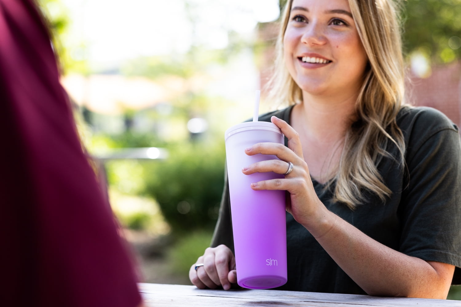Simple Modern 24 fl oz Double Wall Plastic Classic Tumbler with Straw|Opalescent