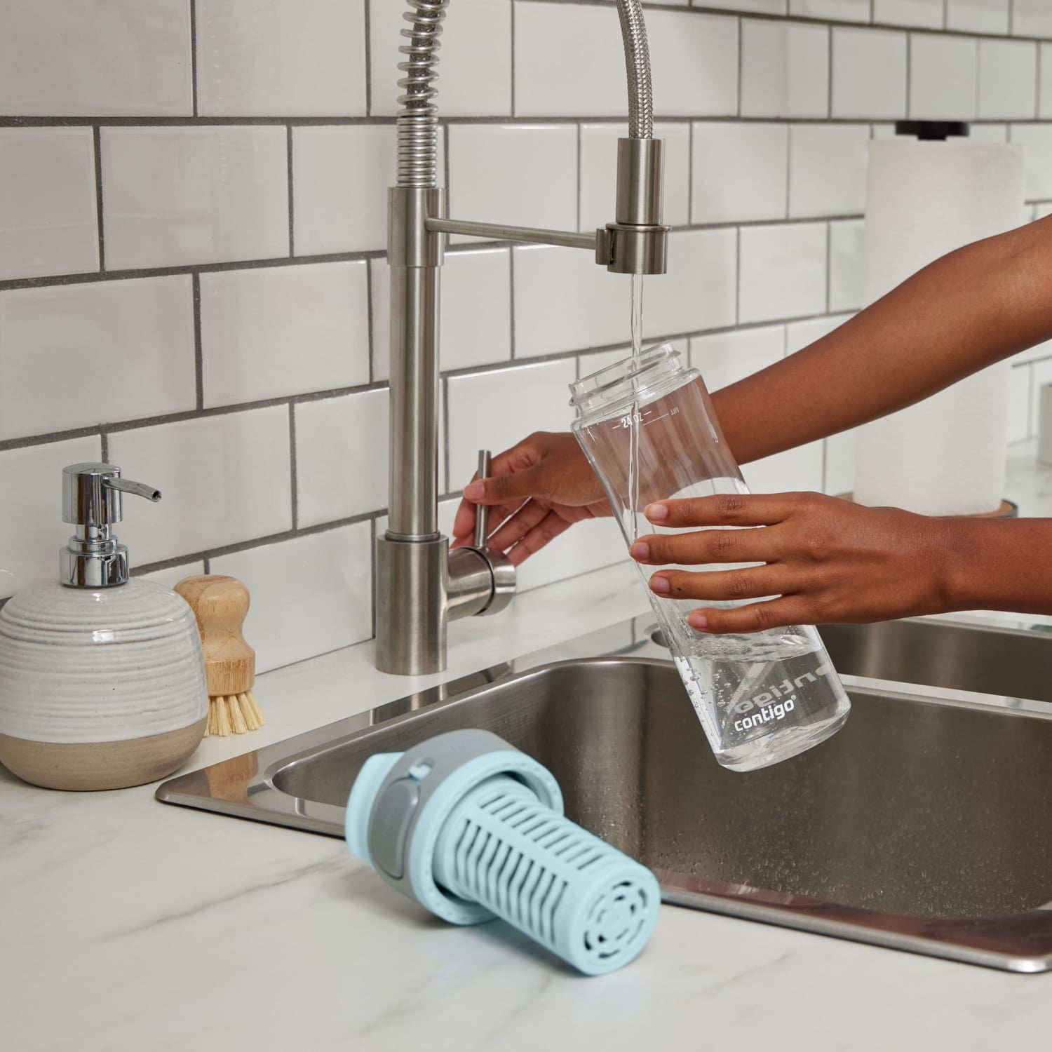 Contigo Clybourn Plastic FreeFlow Filter Water Bottle with AUTOSEAL Lid 24 oz., Salt, with Replacable Filter