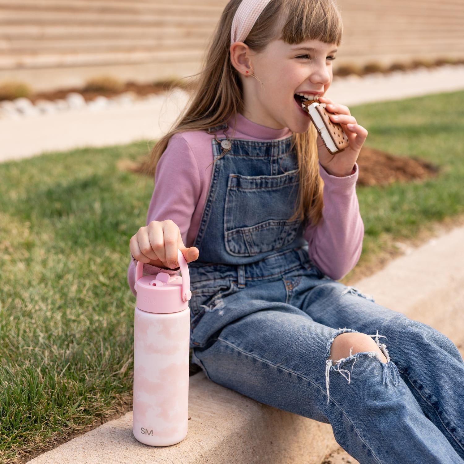 Simple Modern 18 fl oz Insulated Stainless Steel Summit Wide Mouth Water Bottle with Handle and Straw Lid|Black and White Checkmate