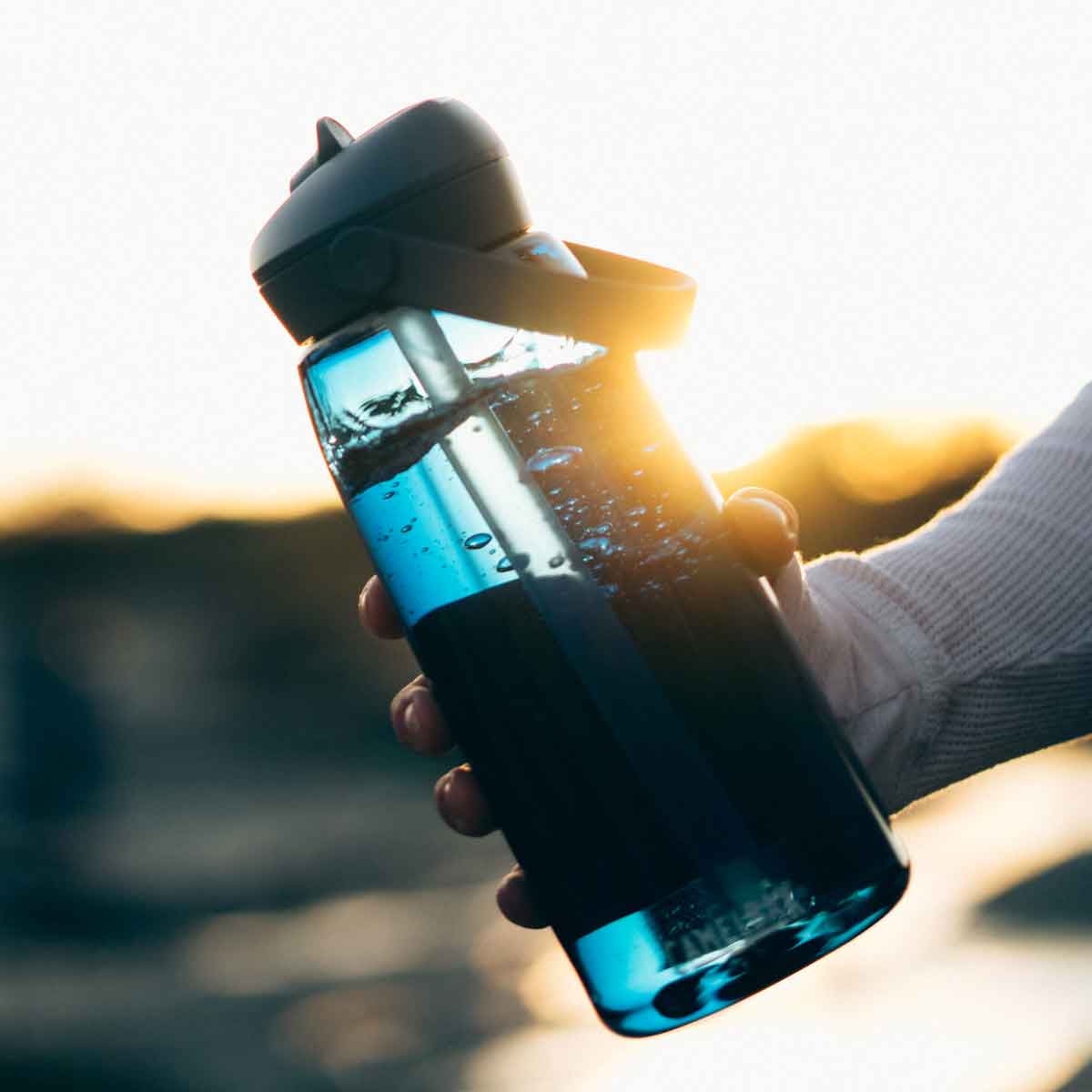 Camelbak Thrive Chug 25oz Bottle, Oxford