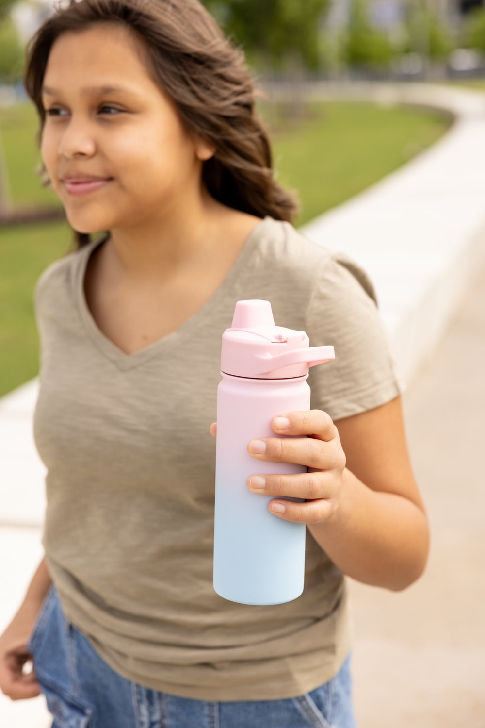 Simple Modern 18 fl oz Insulated Stainless Steel Summit Water Bottle with Covered Silicone Straw Lid | Sweet Taffy