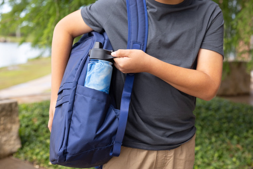 Simple Modern 18 fl oz Insulated Stainless Steel Summit Water Bottle with Covered Silicone Straw Lid | Sweet Taffy