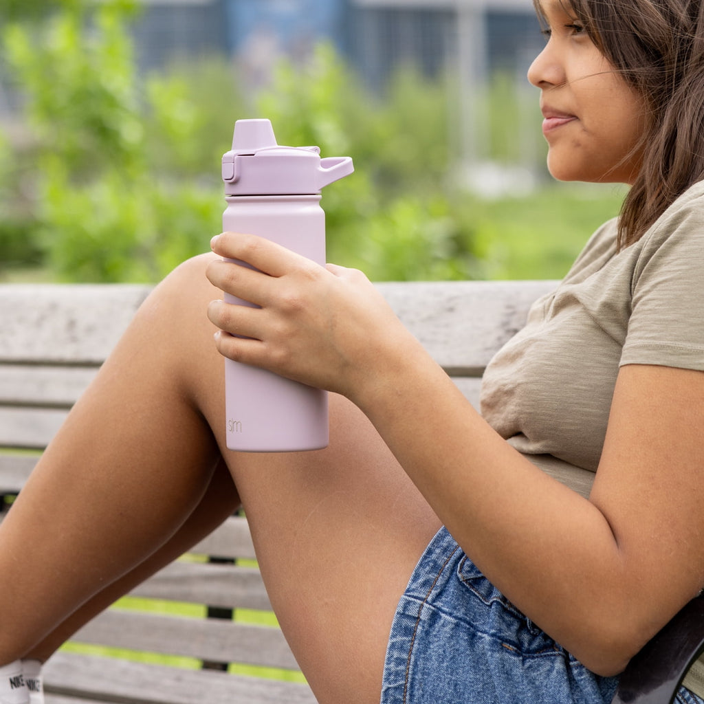 Simple Modern 18 fl oz Insulated Stainless Steel Summit Water Bottle with Covered Silicone Straw Lid | Sweet Taffy